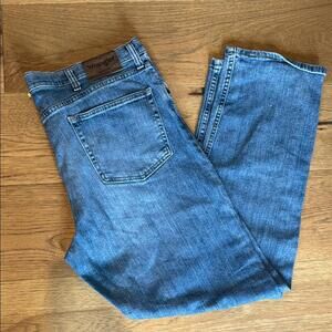 Wrangler | Men's Blue Jeans- 38x32
